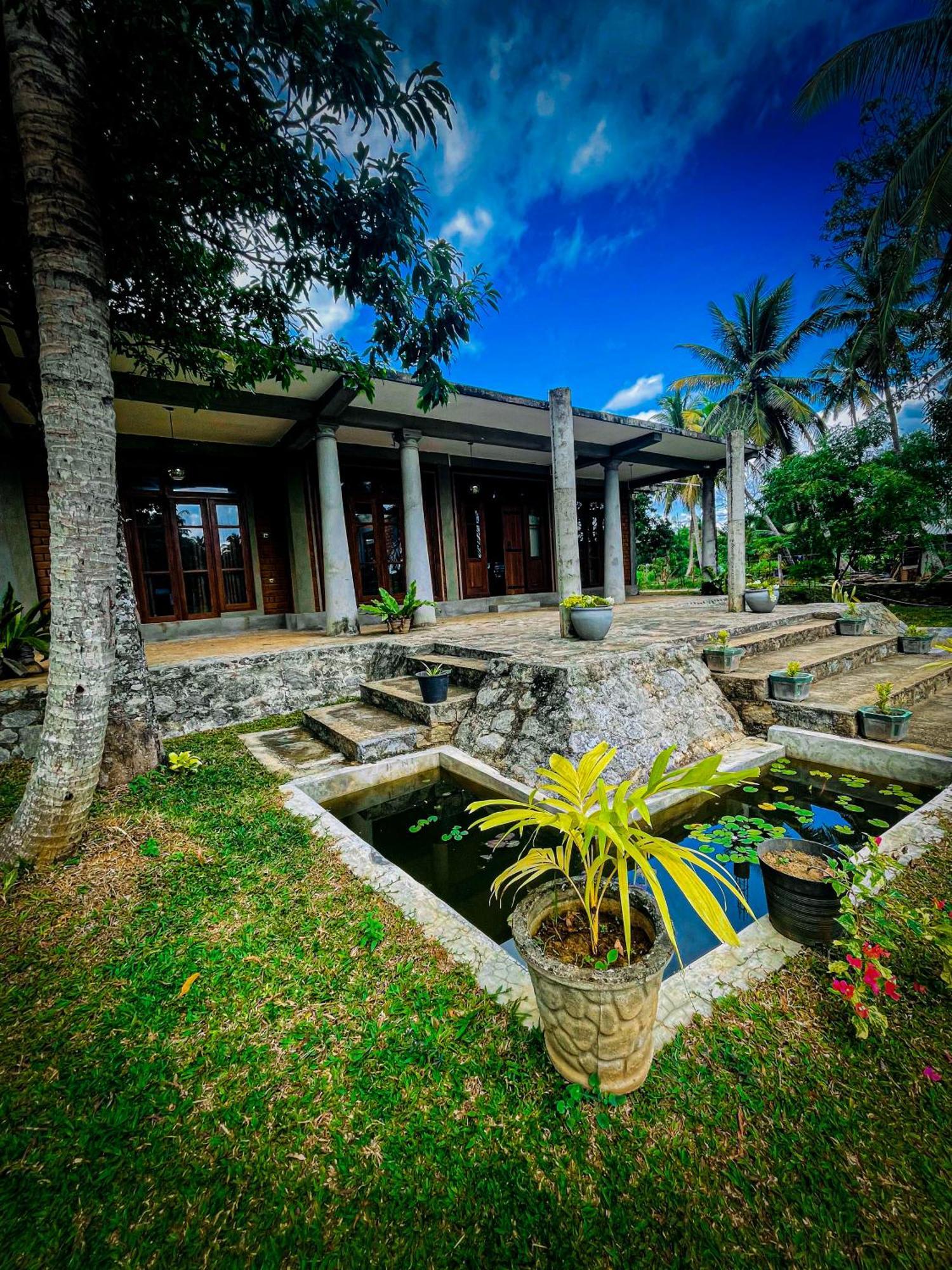 The Lotus Villa シギリヤ エクステリア 写真